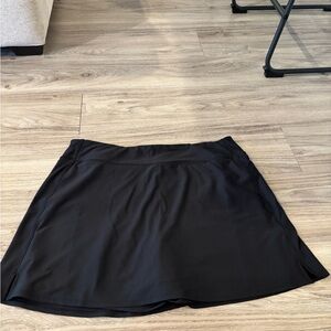 OLD NAVY- High waisted Power Soft Black Performance Skort